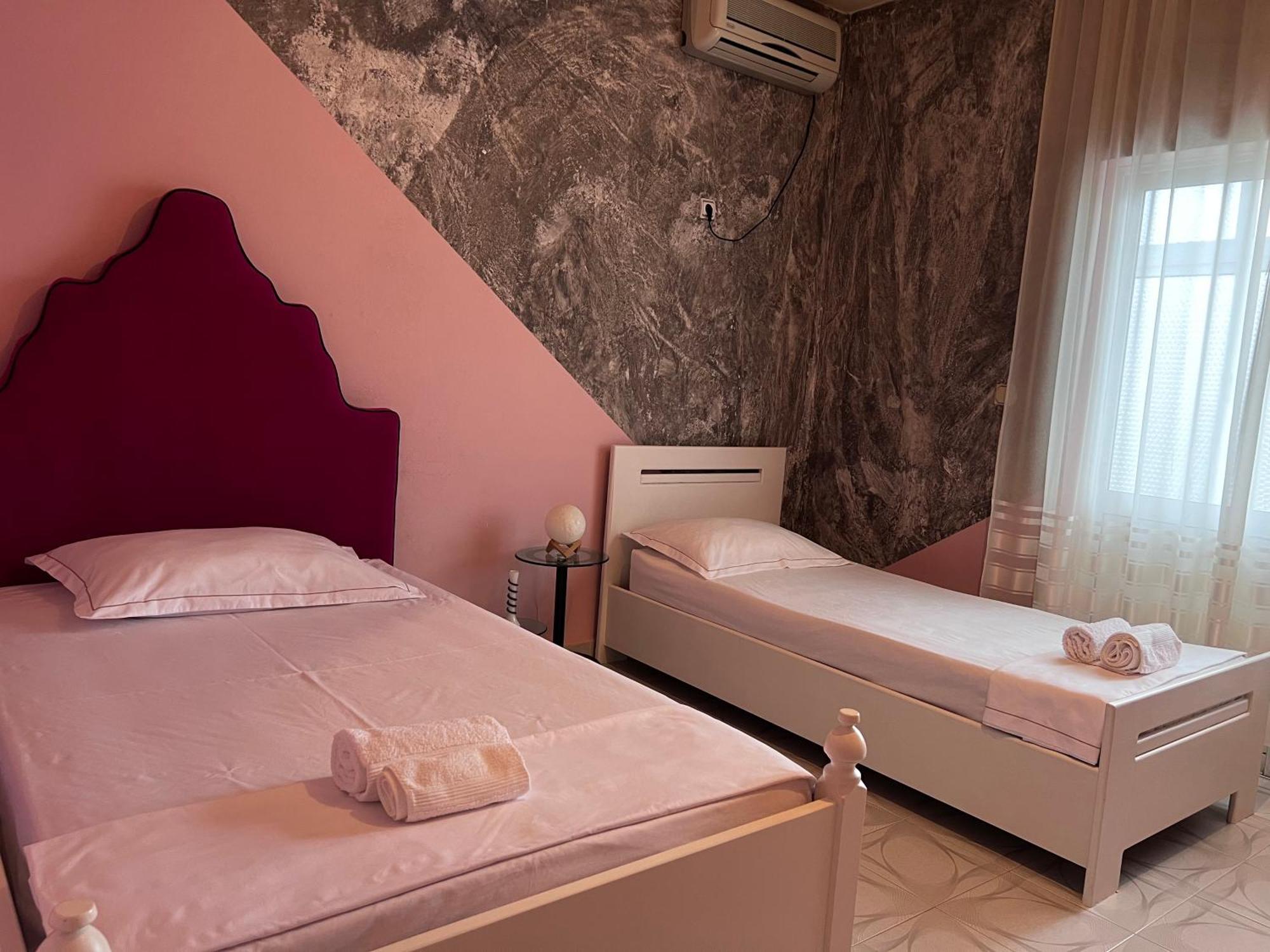 Berat Private Room In Haxhialiu Villa 외부 사진