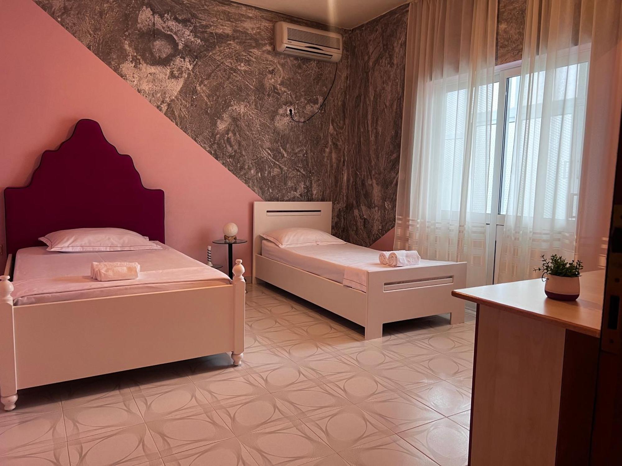 Berat Private Room In Haxhialiu Villa 외부 사진